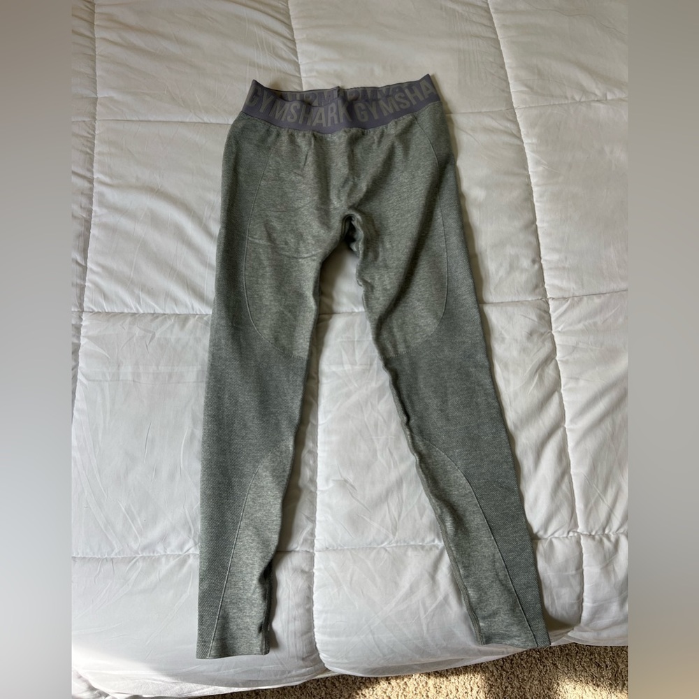 gymshark grey leggings with purple waistband